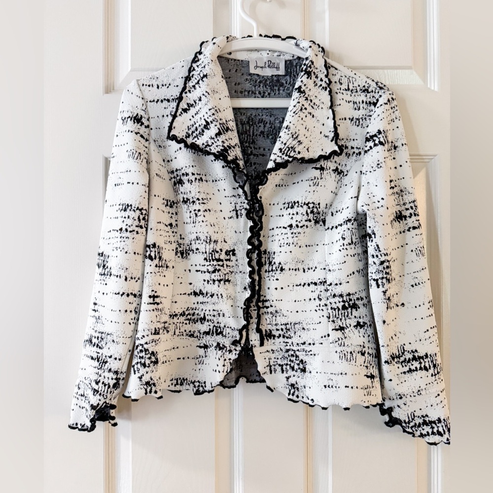 Joseph Ribkoff Petite B&W Ruffled Collar Zip Blazer Office Siren Avant Garde